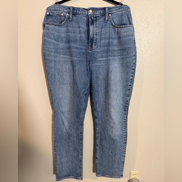 Madewell Denim - Madewell perfect straight jeans